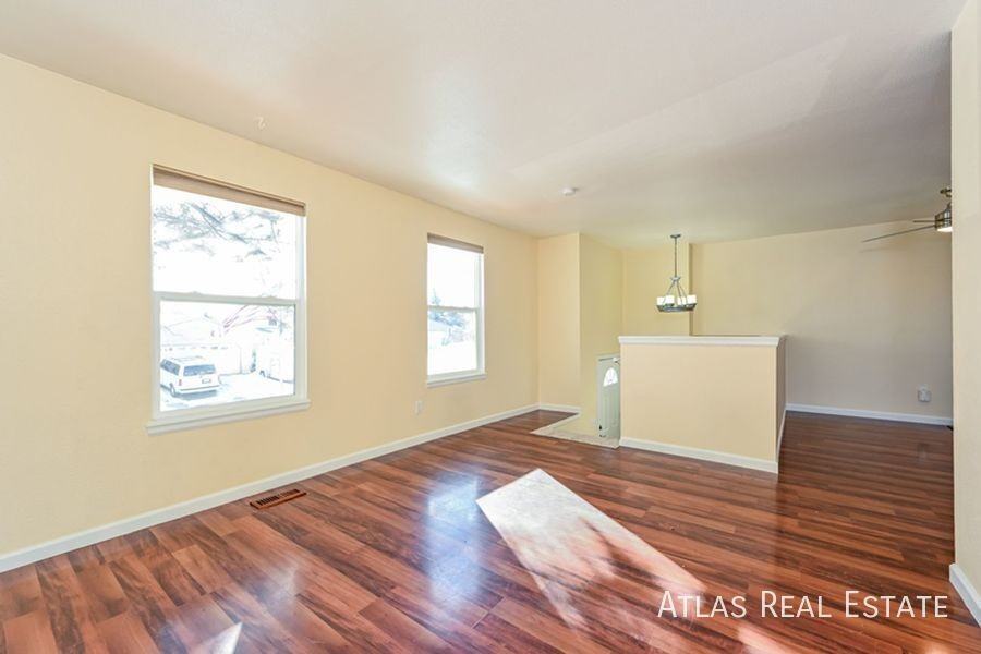1483 S Cathay Way - Photo 2 of 20