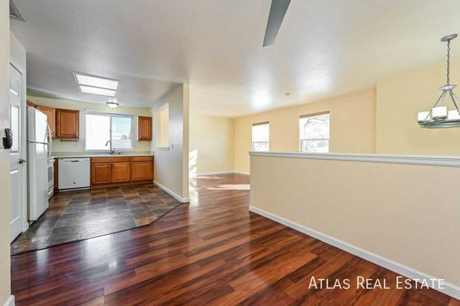 1483 S Cathay Way - Photo 5 of 20