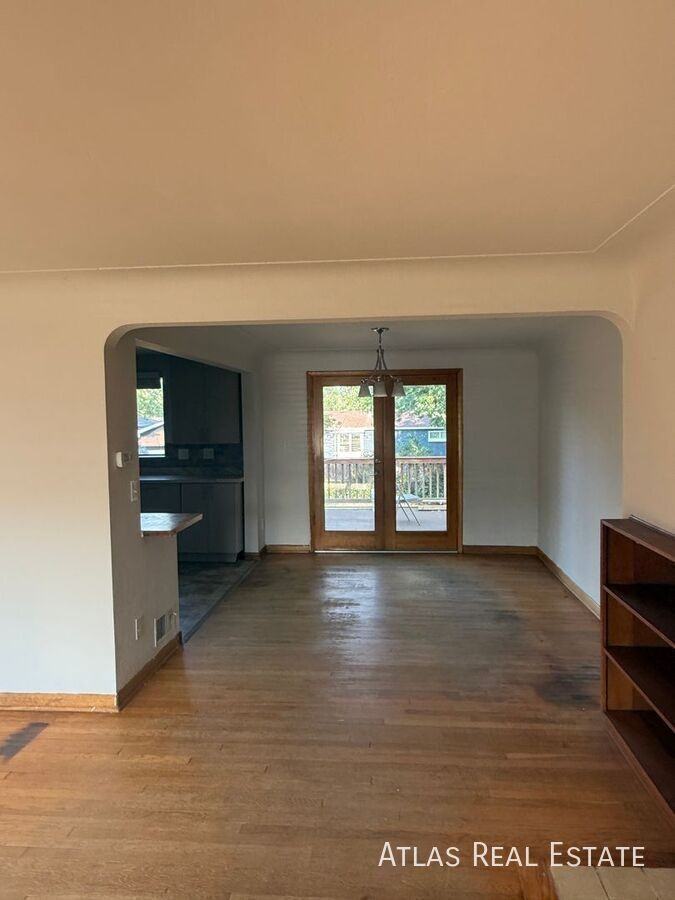 2110 Vance St - Photo 7 of 30