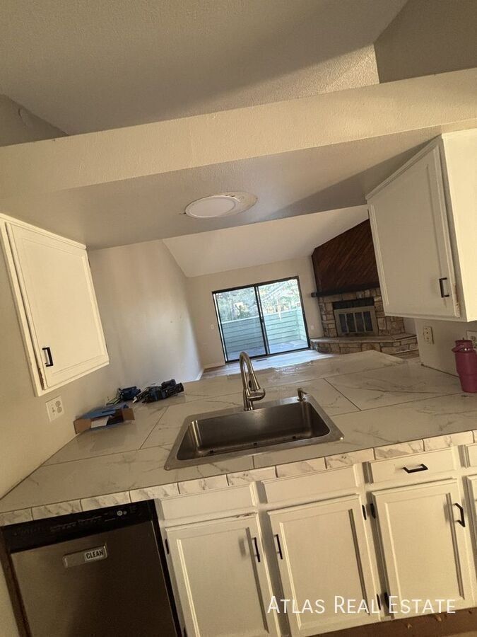 4185 S Richfield Way - Photo 7 of 8