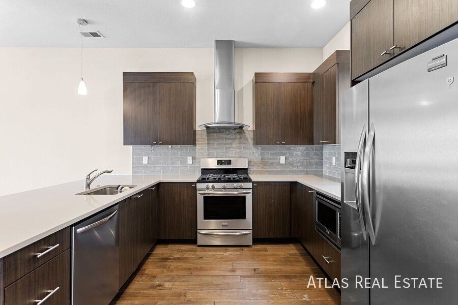 4132 E 35th Ave - Photo 7 of 24