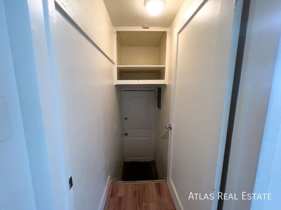 1457 S Roberta St - Photo 5 of 29