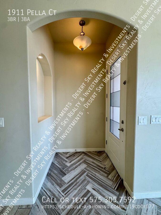 1911 Pella Ct - Photo 2 of 31