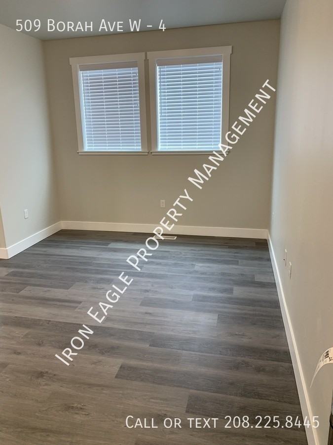 509 Borah Ave W #4 - Photo 7 of 19