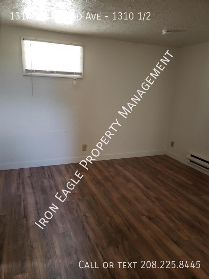 1310 1/2 S Euclid Ave #1310-1-2 - Photo 5 of 11