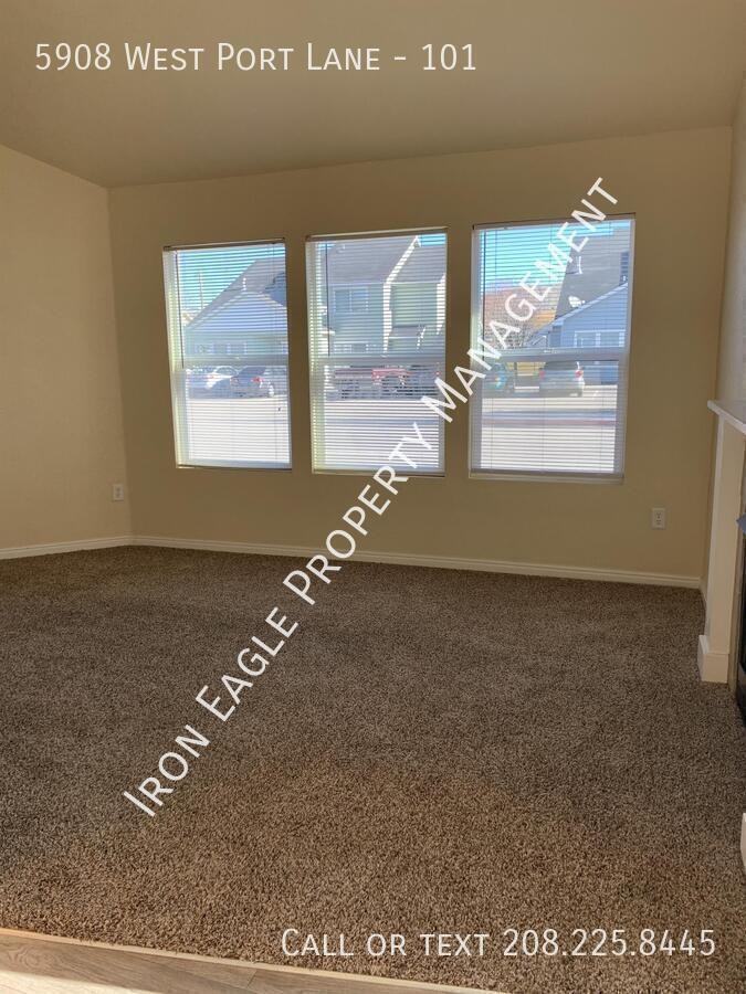 5908 W Port Ln - Photo 5 of 14