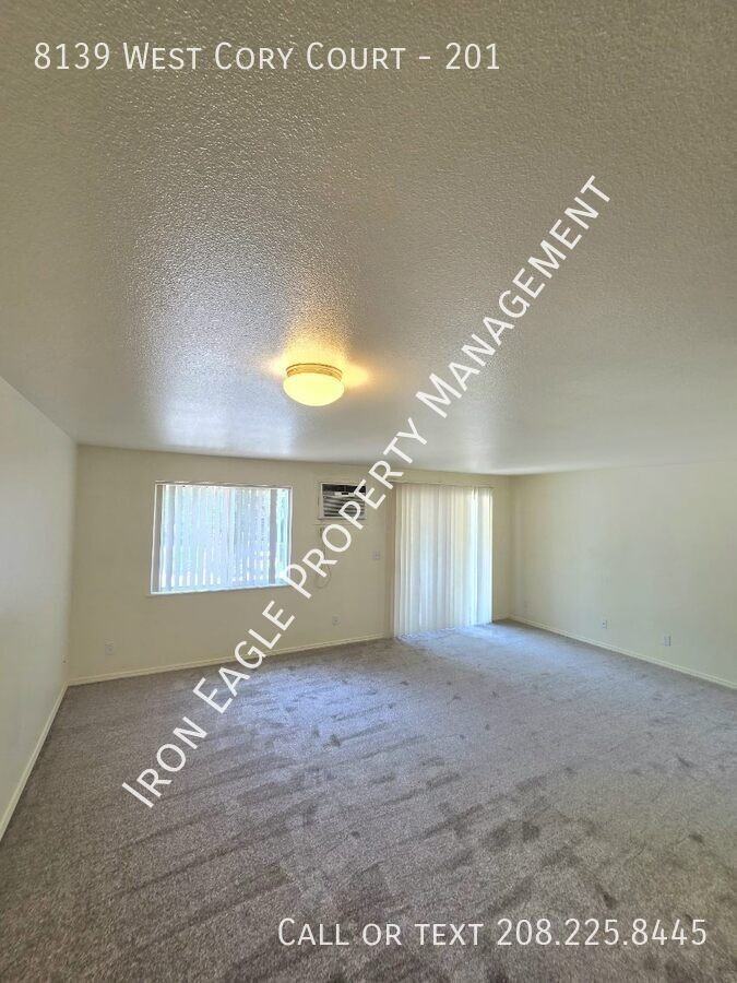 8139 W Cory Ct - Photo 2 of 8