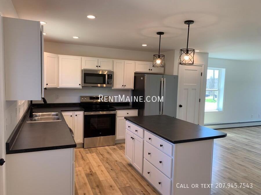 66 Wildwood Dr - Photo 3 of 26