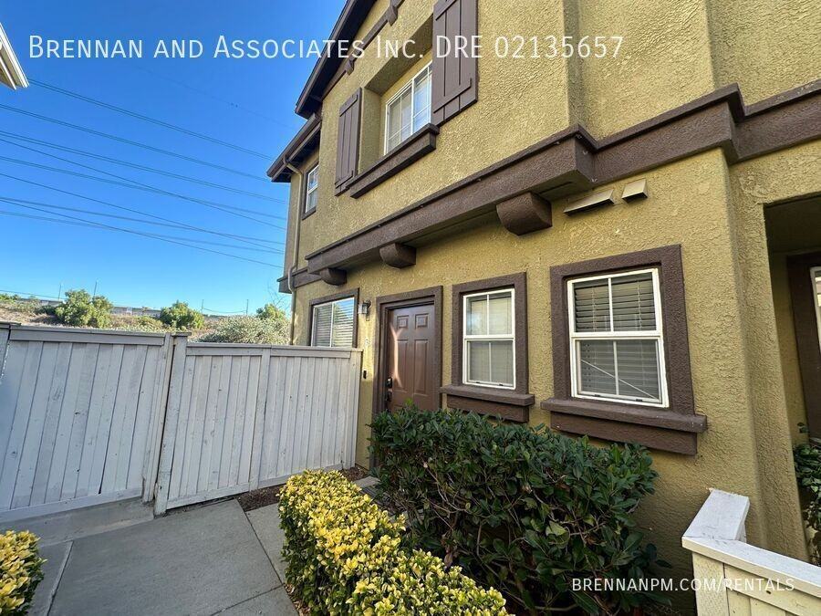 1165 Latigo Cv #3 - Photo 2 of 29