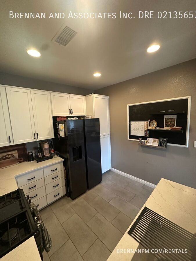 1165 Latigo Cv #3 - Photo 4 of 29