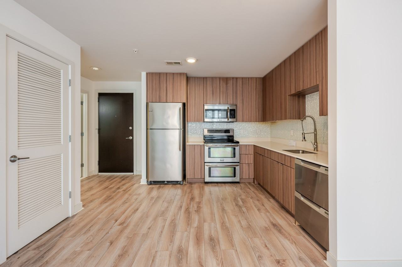 460 New York Ave Nw #501 - Photo 5 of 43