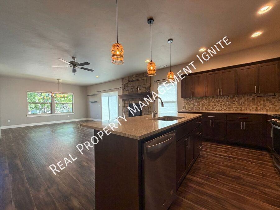 20531 Se Stanford Pl - Photo 4 of 16