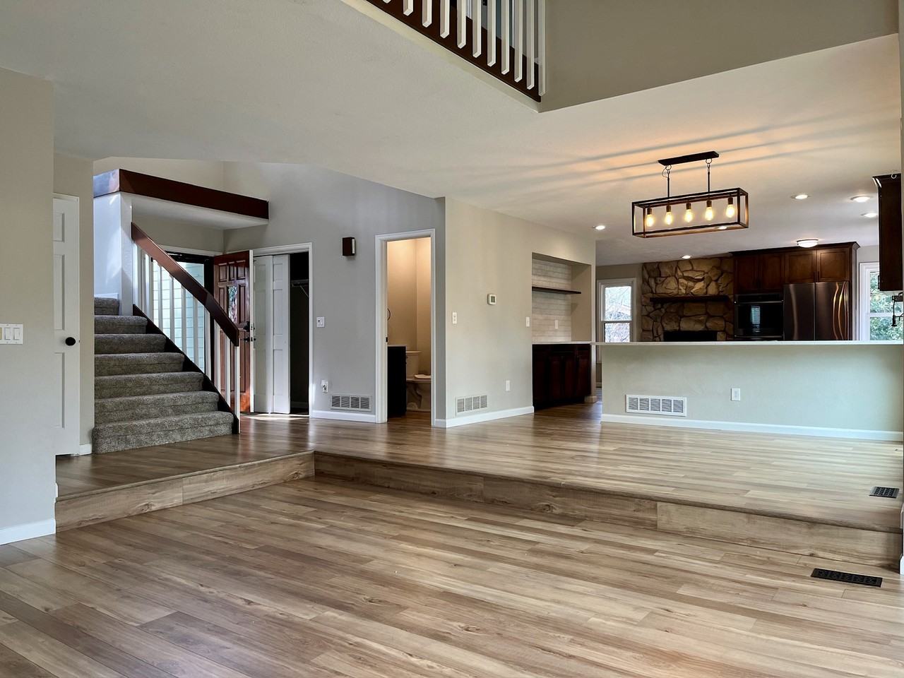 6258 Powell Rd - Photo 3 of 46