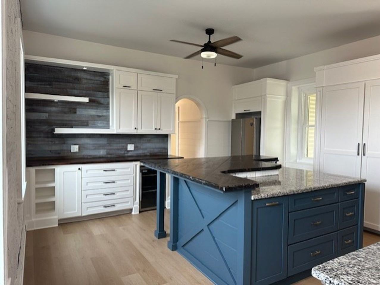 414 E Main St #2 - Photo 4 of 16
