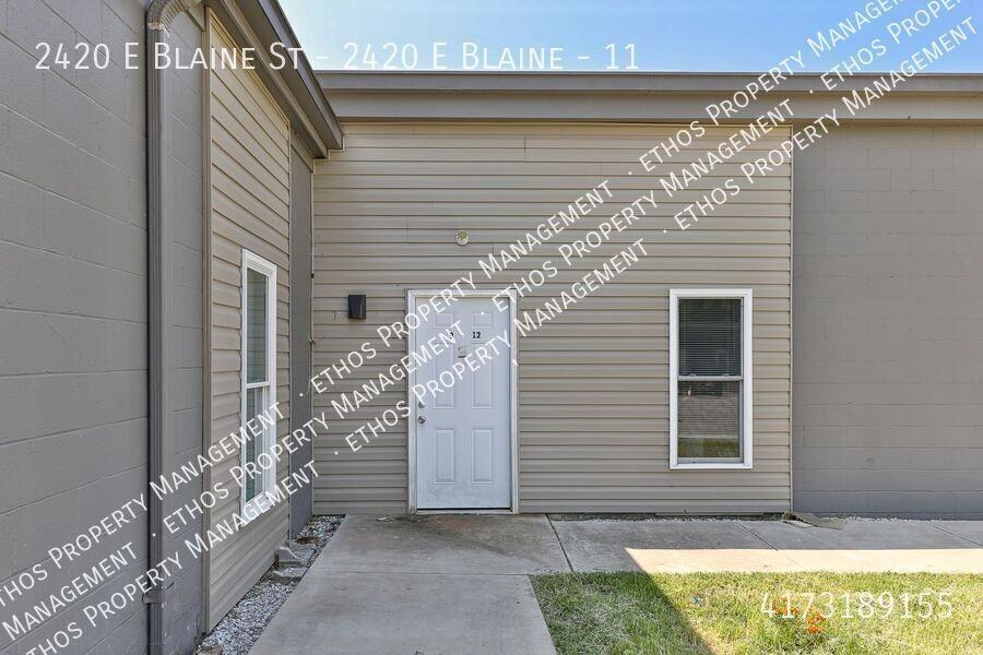 2420 E Blaine St - 2420 E Blaine #11 - Photo 2 of 16