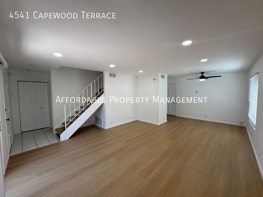 4541 Capewood Ter - Photo 4 of 16