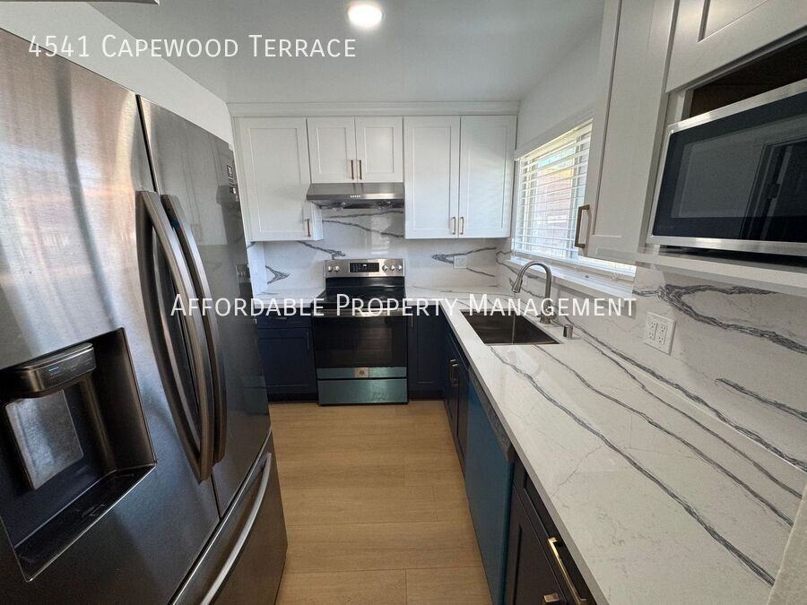 4541 Capewood Ter - Photo 5 of 16