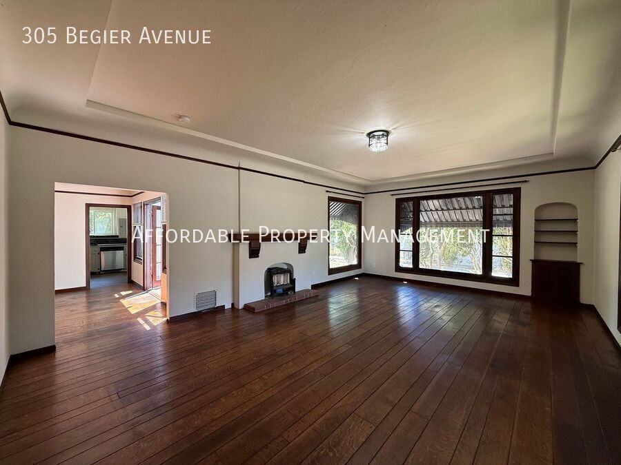 305 Begier Ave - Photo 2 of 26