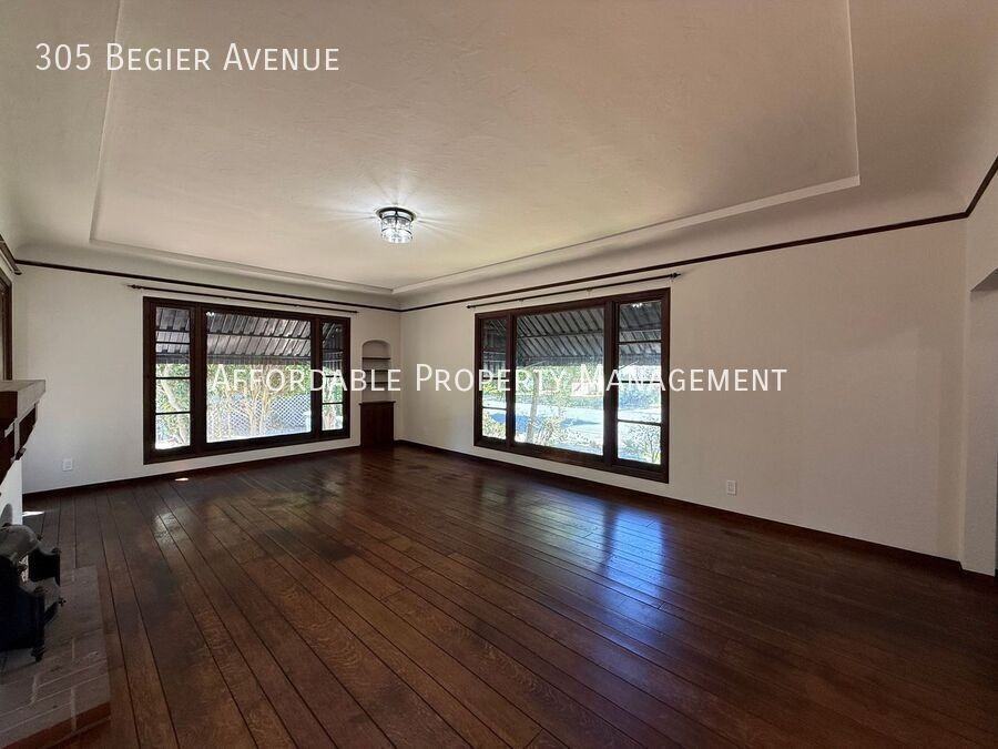 305 Begier Ave - Photo 3 of 26