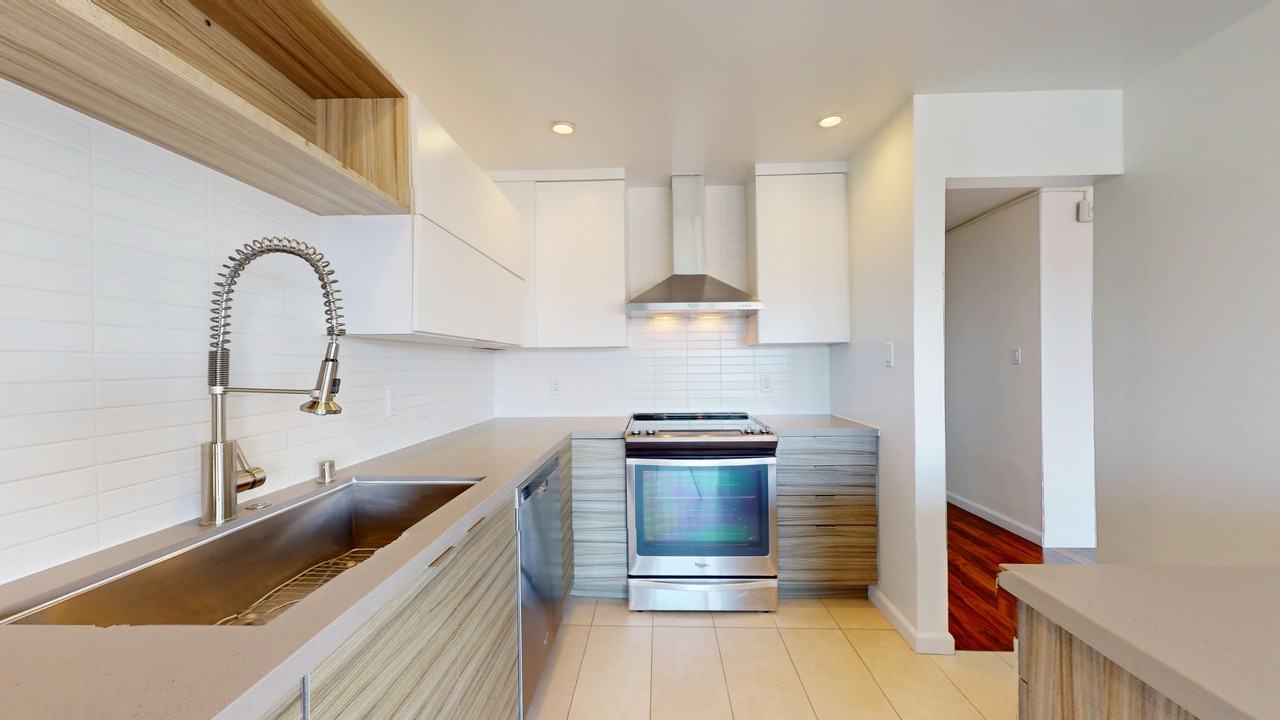2642 Greenwich St #102 - Photo 4 of 28