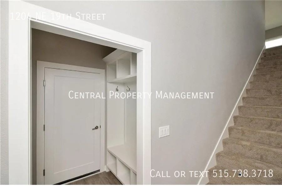 1204 Ne 19th St - Photo 2 of 19