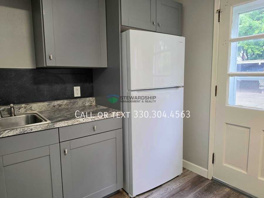 1738 Harvard Ave Nw - Photo 3 of 24