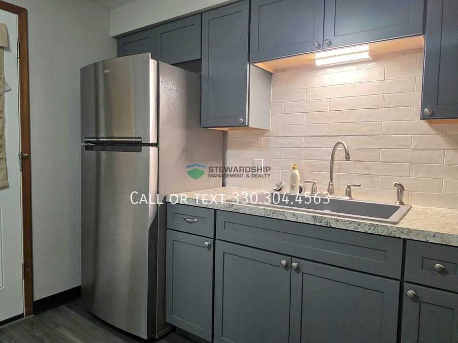 1740 Harvard Ave Nw - Photo 2 of 27