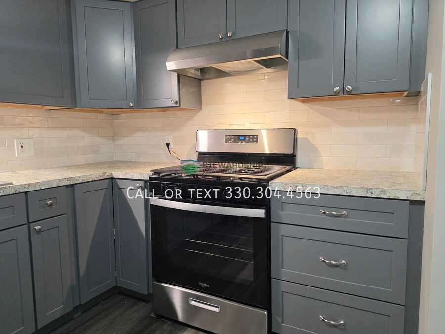 1740 Harvard Ave Nw - Photo 3 of 27