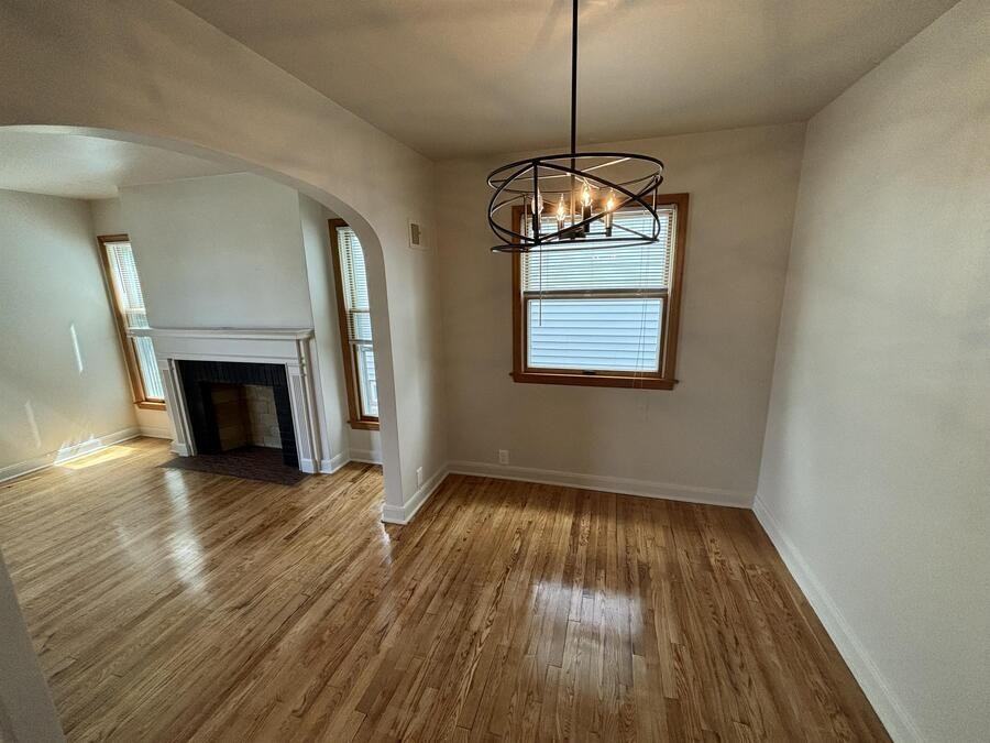 W63N399 Hillcrest Ave - Photo 7 of 23