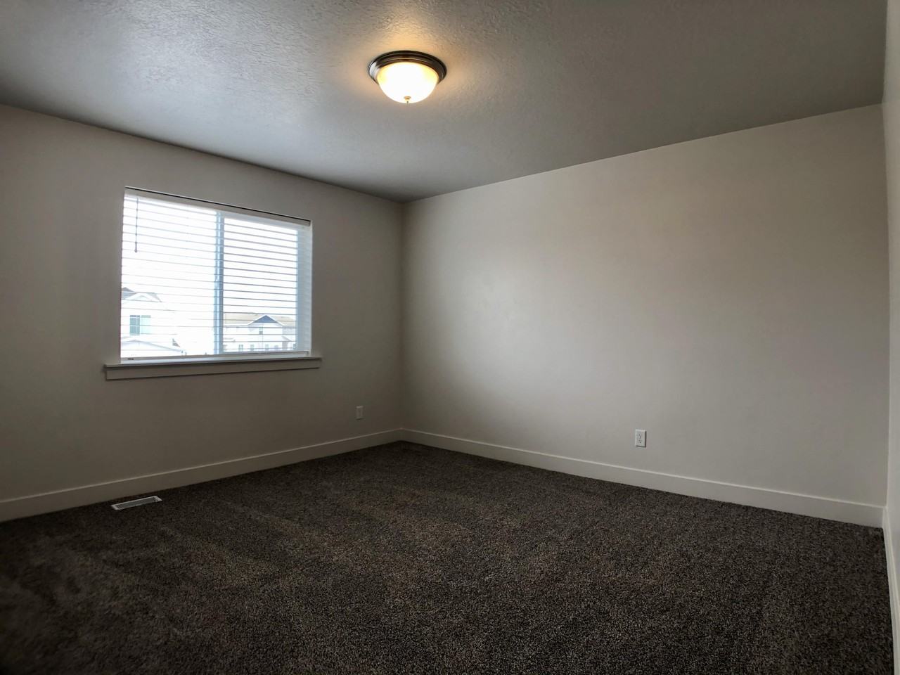 433 S 1400 E #1 - Photo 5 of 23