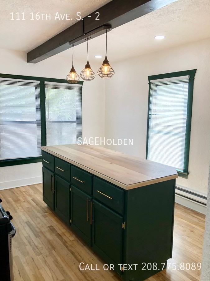 111 16th Ave S #2 - Photo 5 of 24