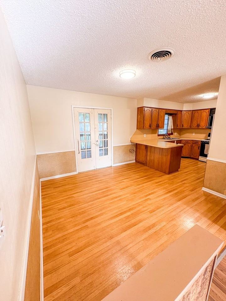1314 N 2nd St - Photo 4 of 18