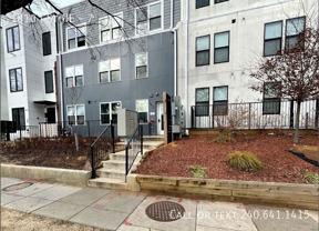 1810 I St Ne #7 - Photo 1 of 1