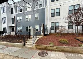 1810 I St Ne #11 - Photo 1 of 1
