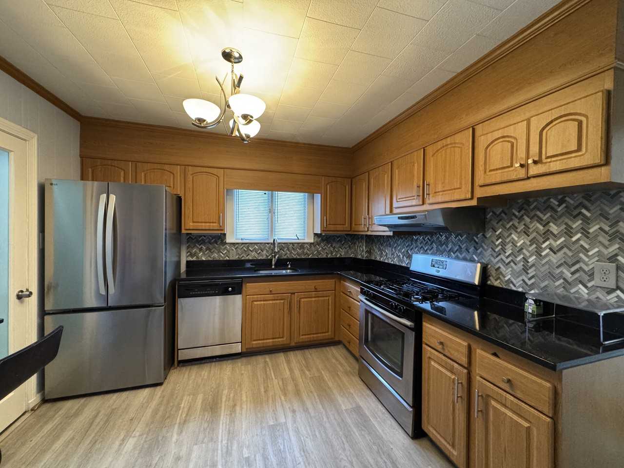 722 Adams Street ##3 - Photo 2 of 33