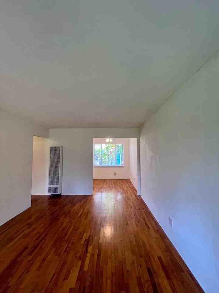 1632 Diamond St - Photo 4 of 14