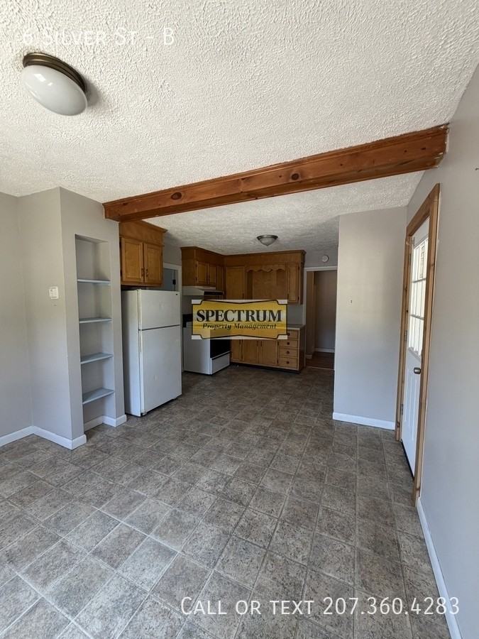 6 Silver St #B - Photo 4 of 10