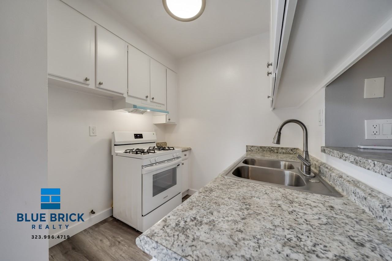 8430 Cedros Ave #107 - Photo 5 of 17