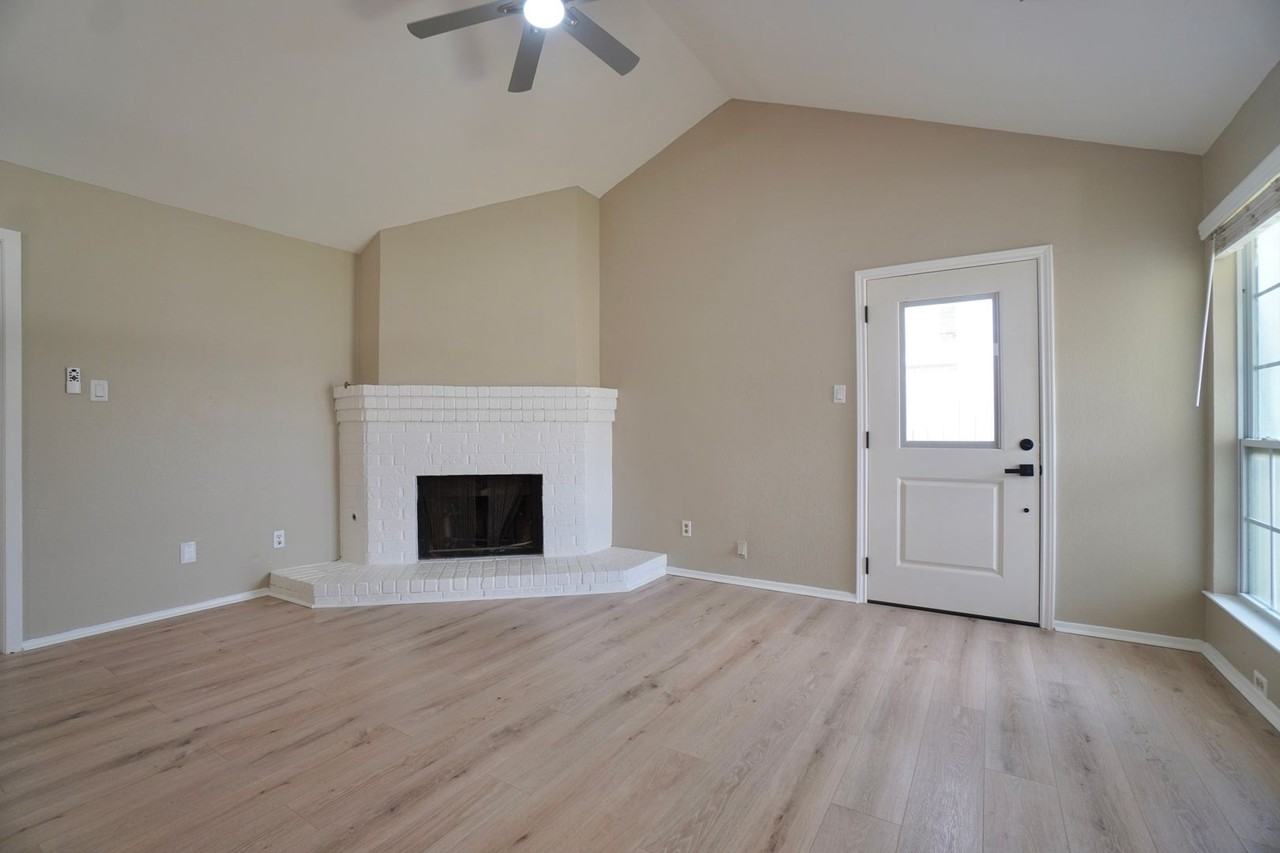 508 Greenlawn Blvd - Photo 5 of 25