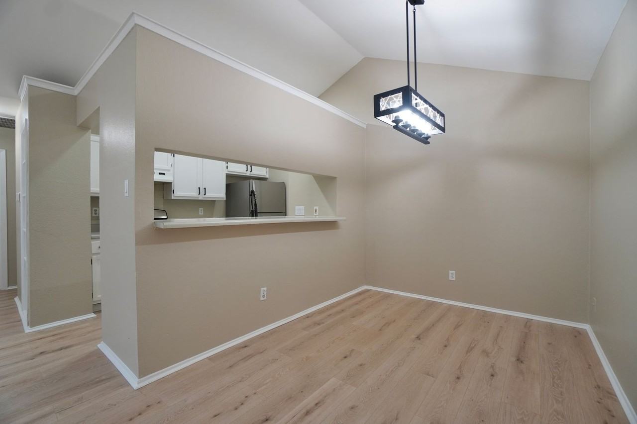 508 Greenlawn Blvd - Photo 6 of 25