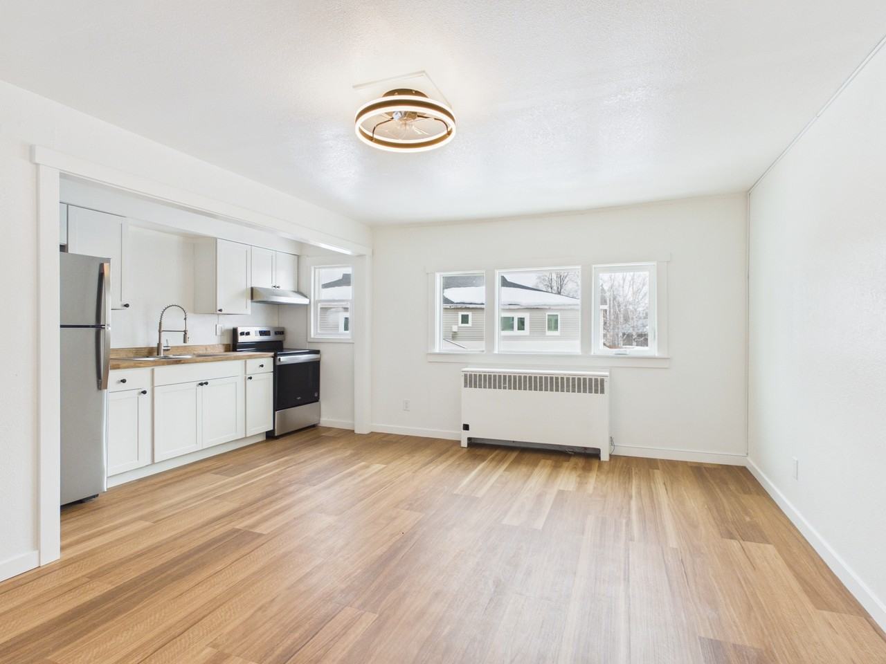 926 Gilmore St #C - Photo 3 of 13