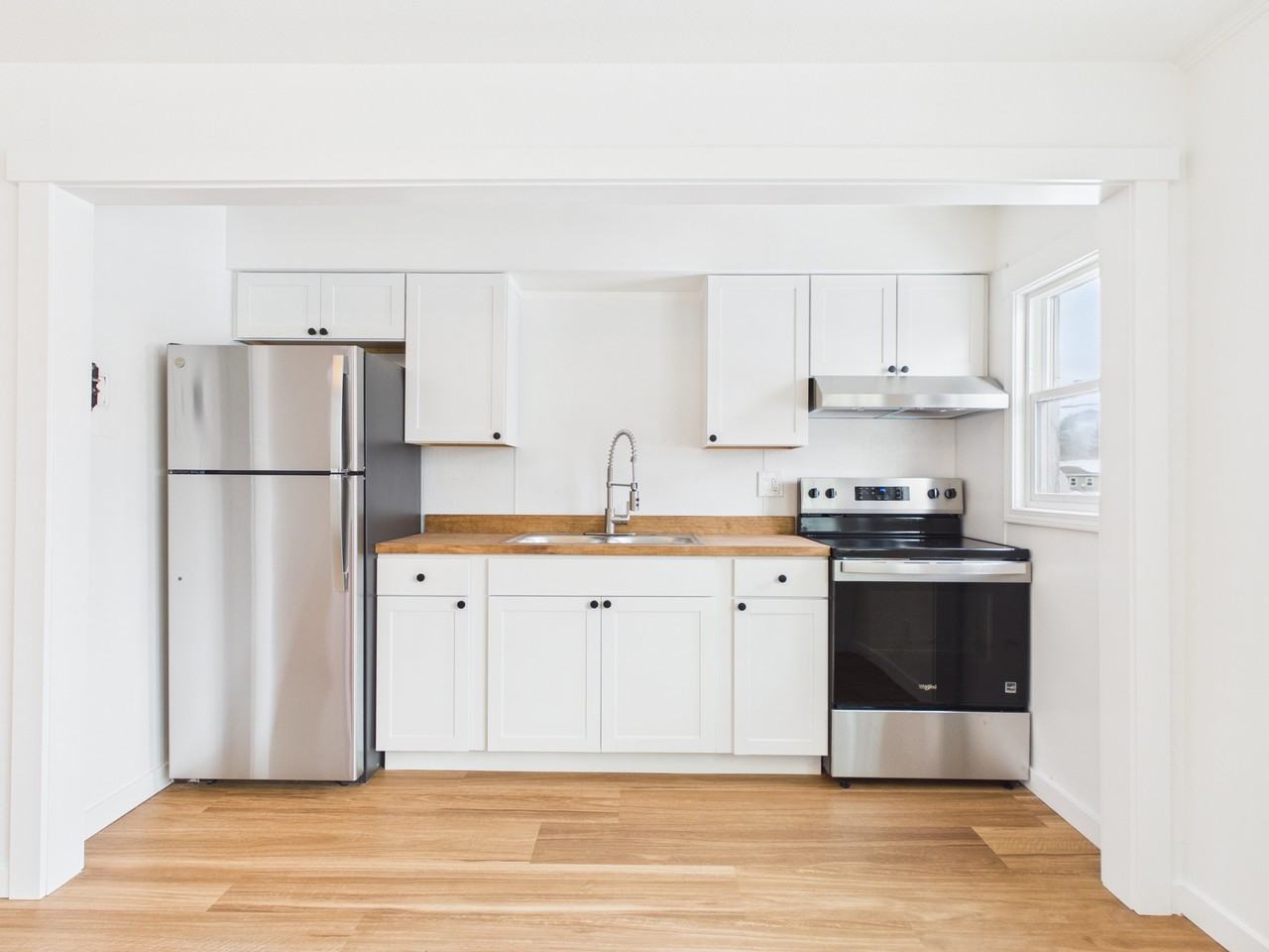 926 Gilmore St #C - Photo 6 of 13
