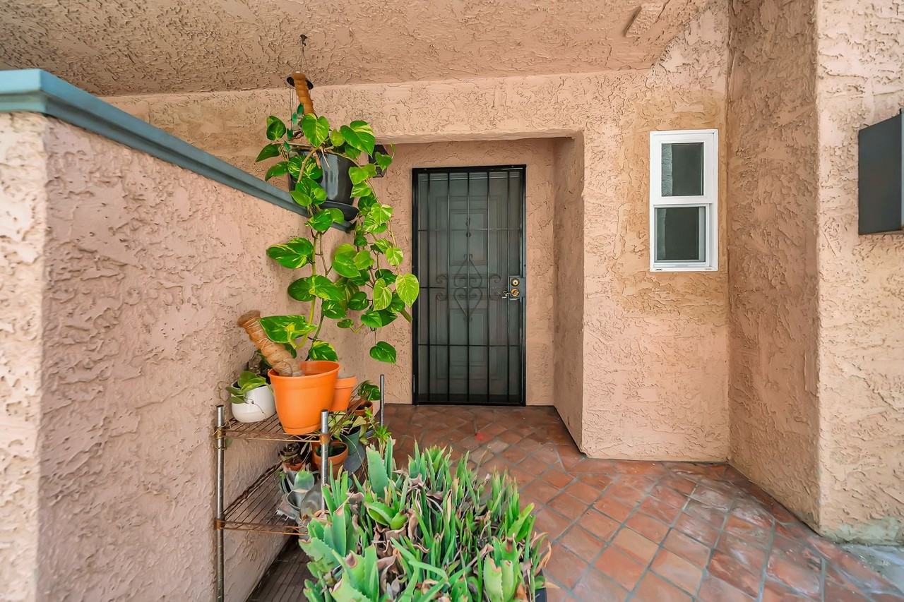 4424 Coldwater Canyon Ave - 4424 Coldwater Canyon Ave #3 - Photo 5 of 49