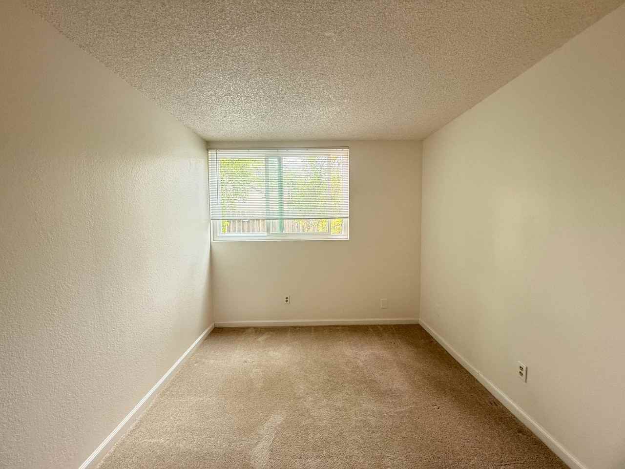 6401 Montecito Blvd #19 - Photo 6 of 23