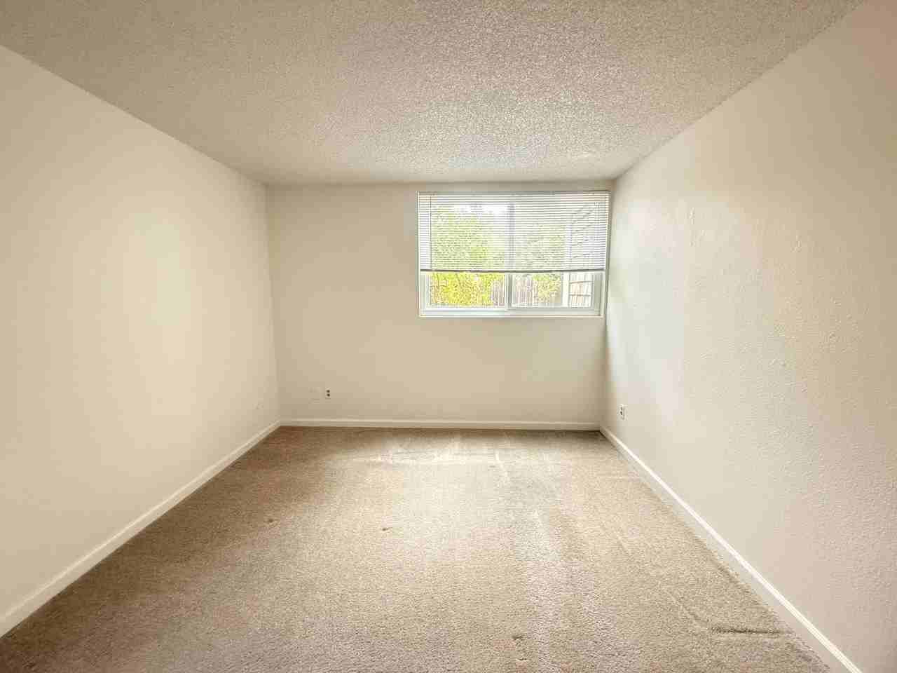 6401 Montecito Blvd #19 - Photo 7 of 23