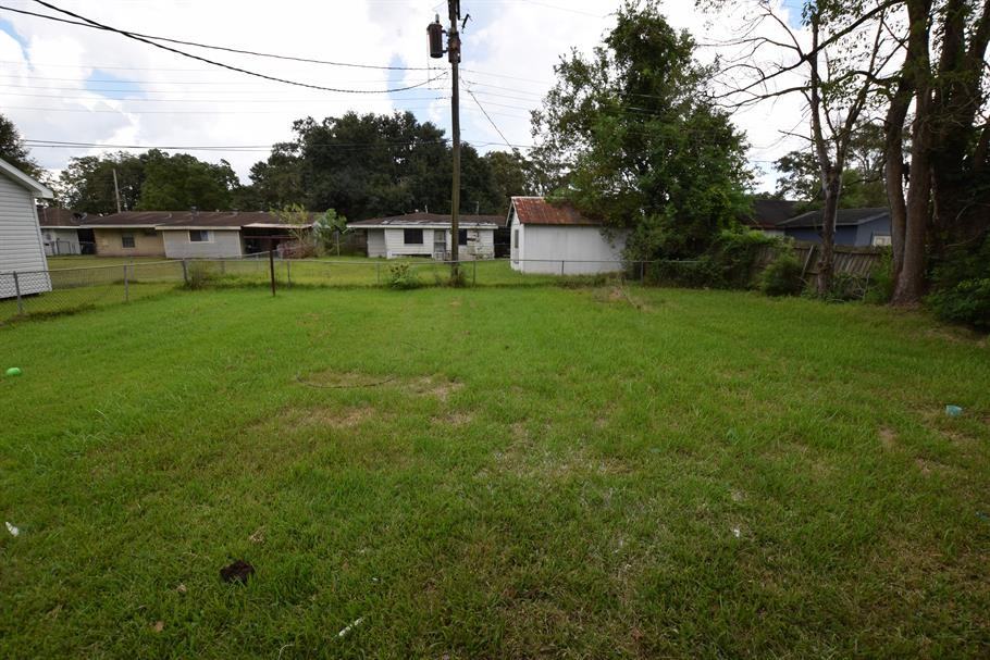 3513 Monroe St - Photo 2 of 11