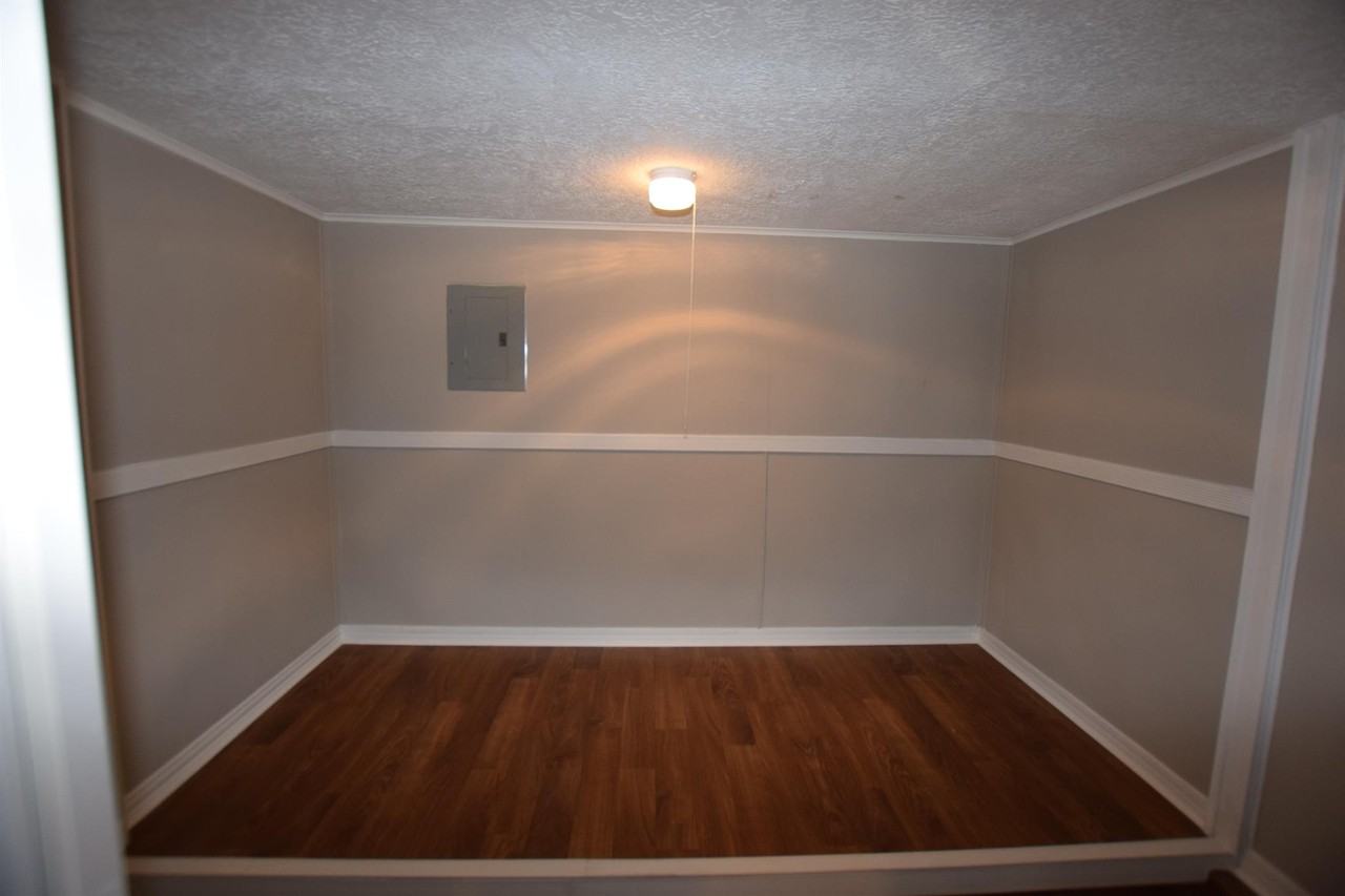 3513 Monroe St - Photo 4 of 11