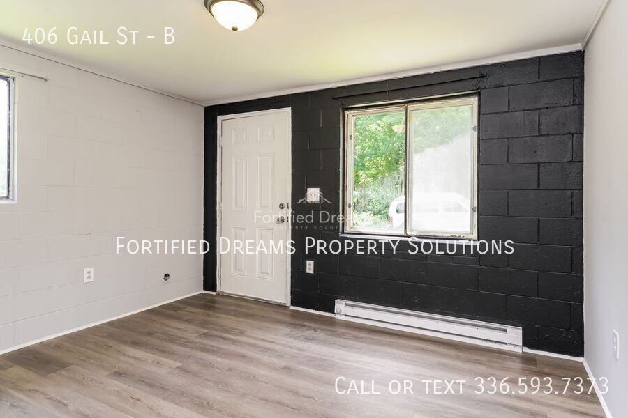 406 Gail St #B - Photo 3 of 26