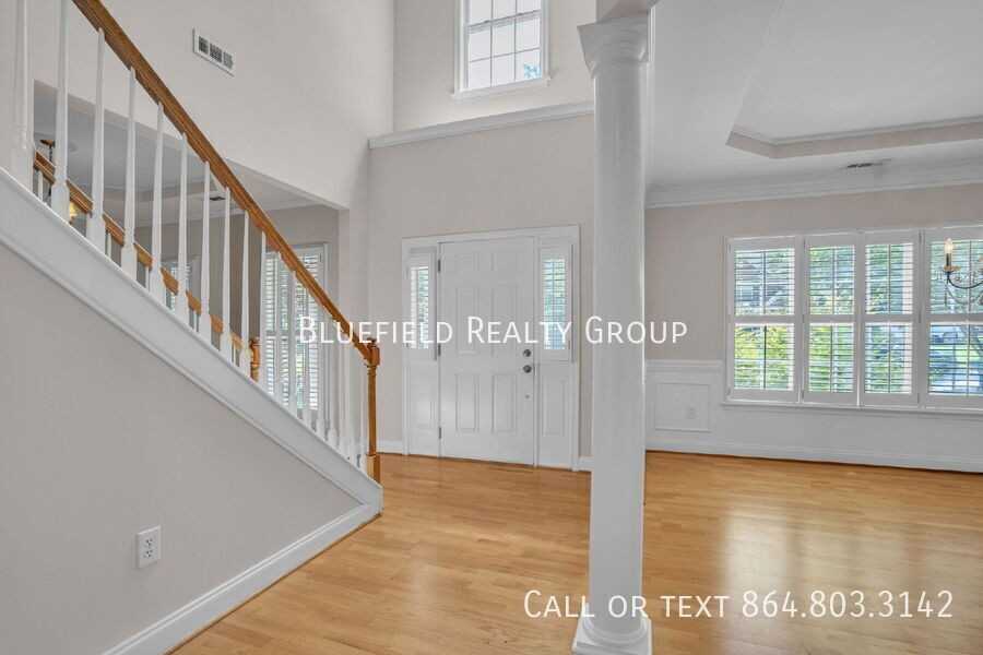 343 Rhapsody Ln - Photo 4 of 33