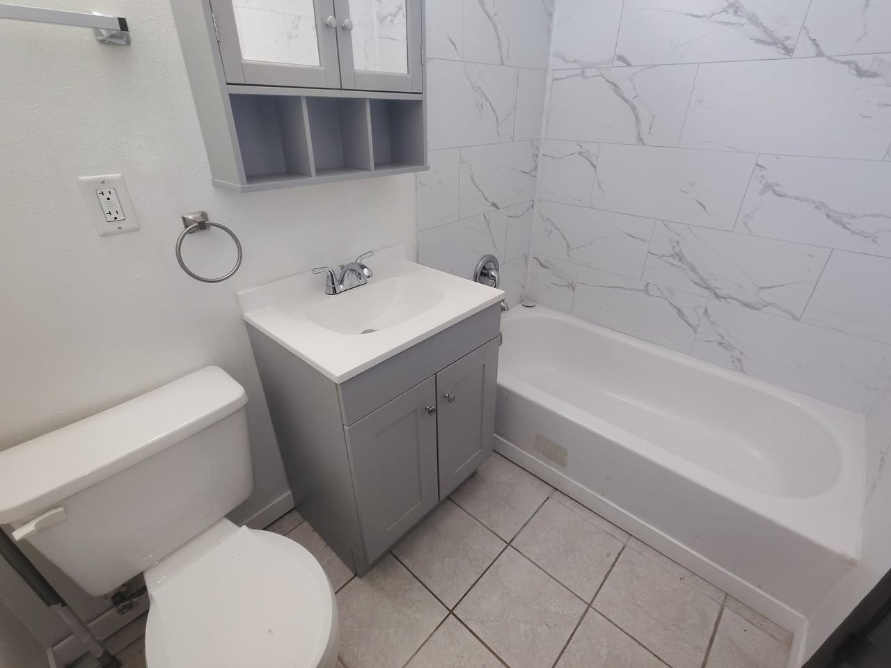 5409 Bennett St #7 - Photo 2 of 4